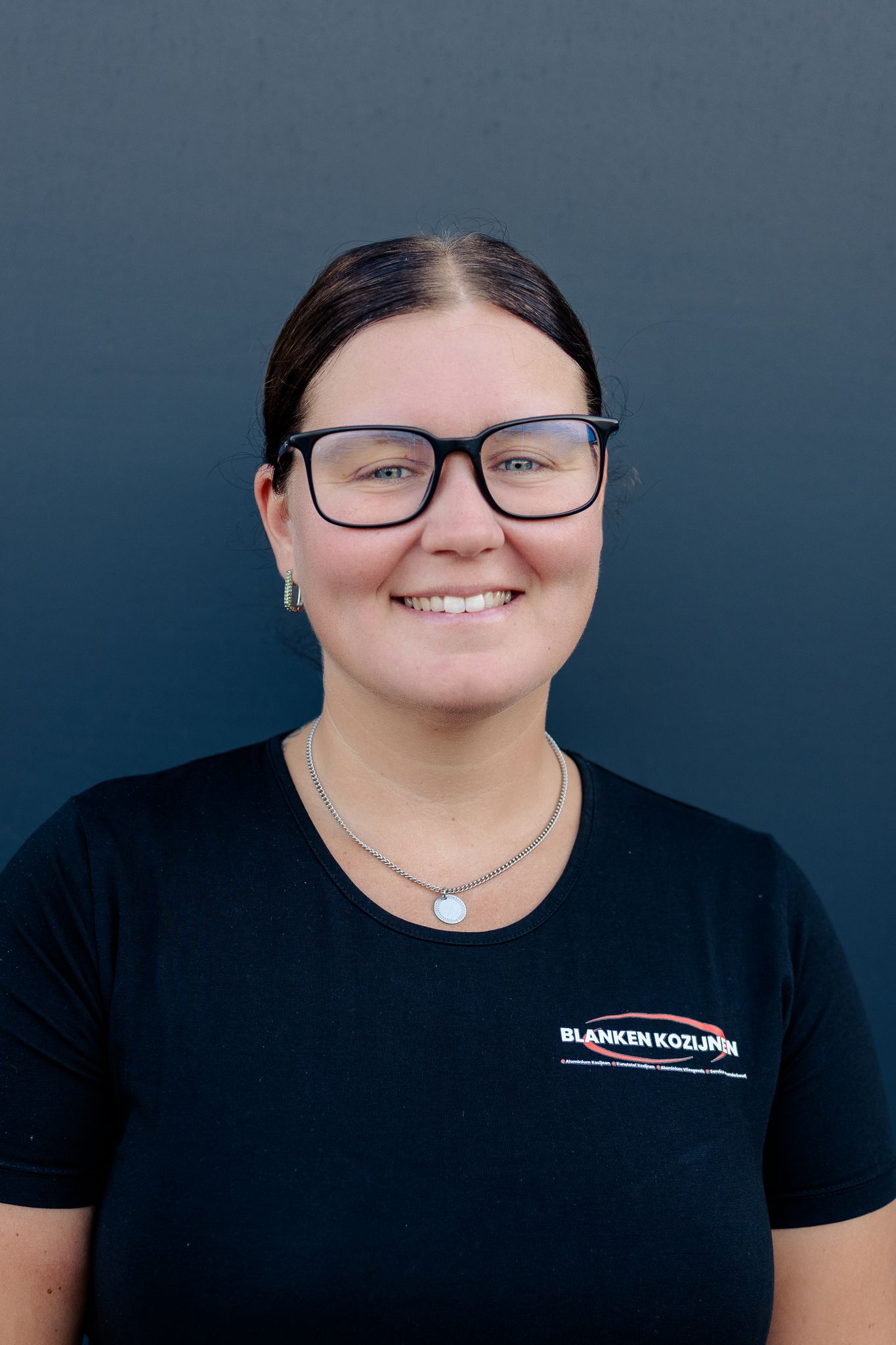 Samantha - Eigenaresse van Blanken Kozijnen